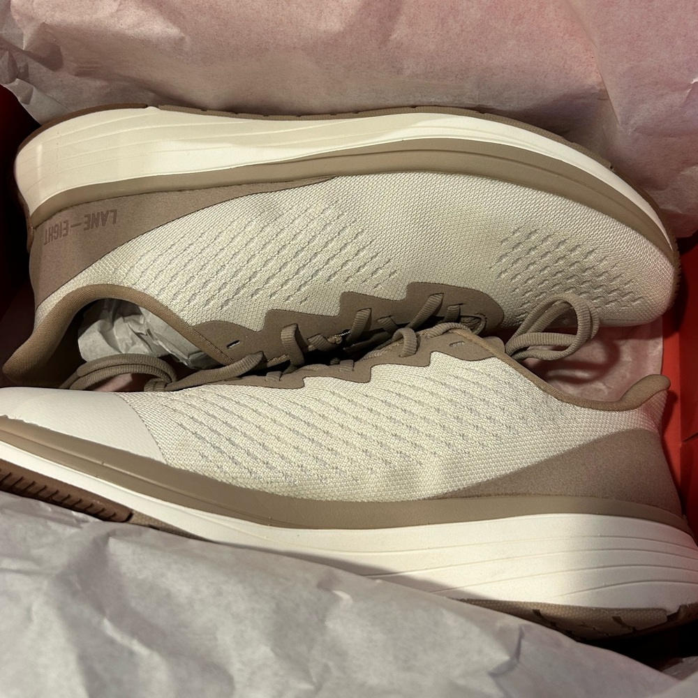 Lane-Eight Men’s Relay Trainer 8.5